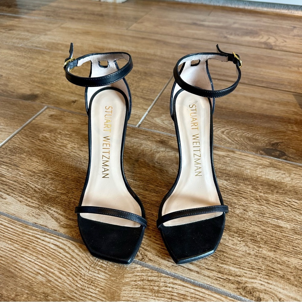 Stuart Weitzman Nudistcurve 100 Sandal, size 5.5